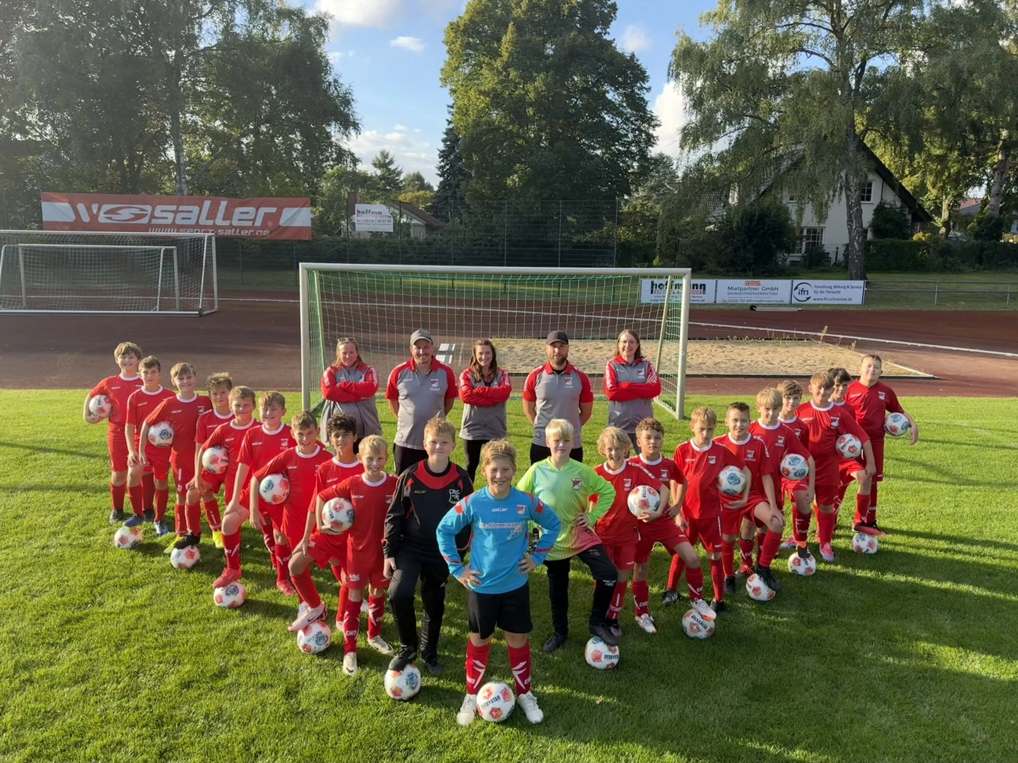 155D1D7A 2830 4670 BB3C C521F7D57BF4 1 102 a